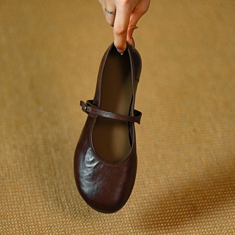 棕色圆头平底真皮小单鞋 新款浅口绑带软面玛丽珍女鞋子