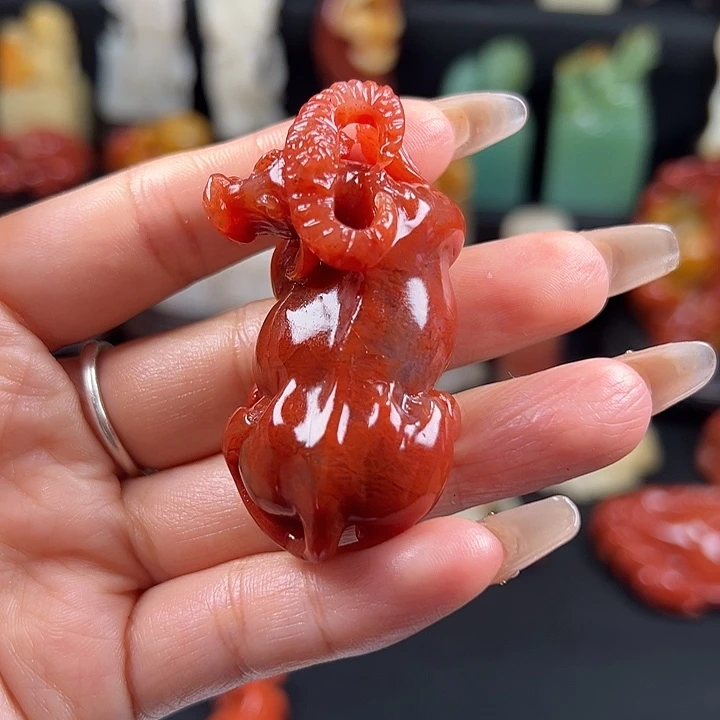 寿山石高山水冻石