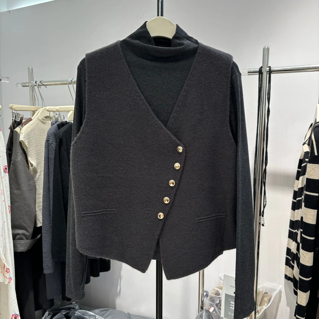 斜排扣针织马甲背心打底衫两件套2025V领马甲堆堆领叠穿上衣套装