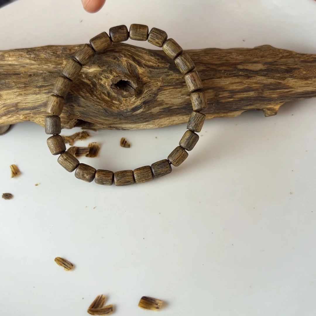 沉香碎屑沉香gm07td沉香原材料tz4+多样性发一