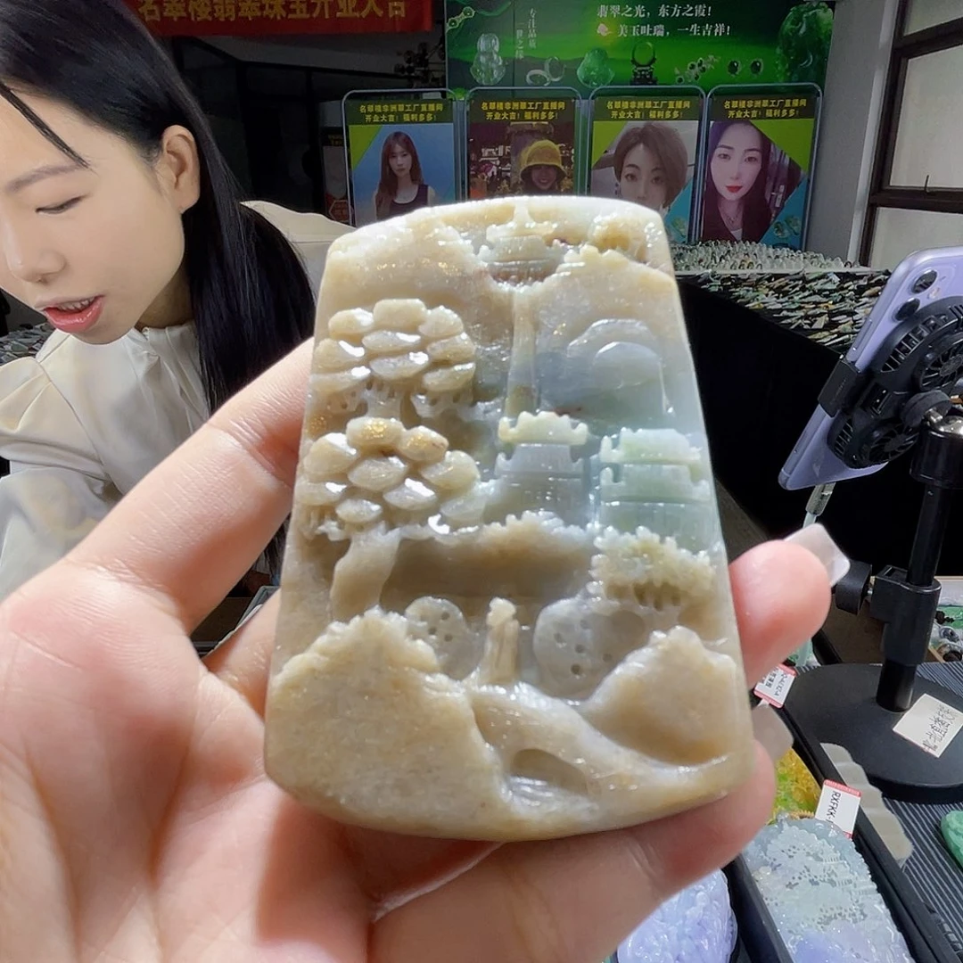 颈饰未镶嵌翡翠一