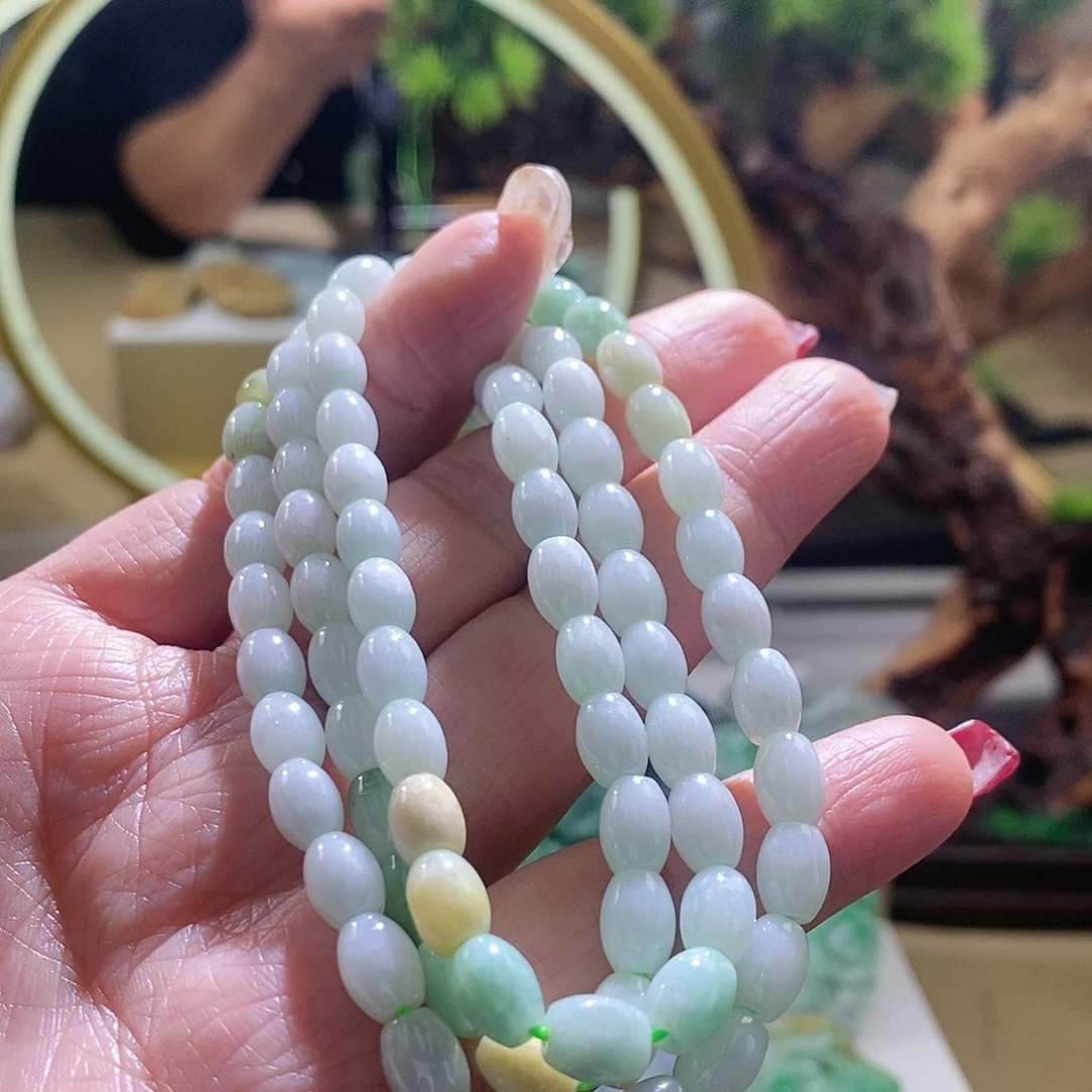 【闪购商品】翡翠颈饰未镶嵌桶珠