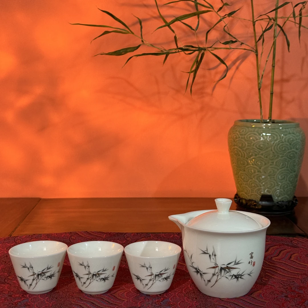 AA071防烫羊脂玉白瓷冲茶器加厚便捷泡茶壶大容量盖碗