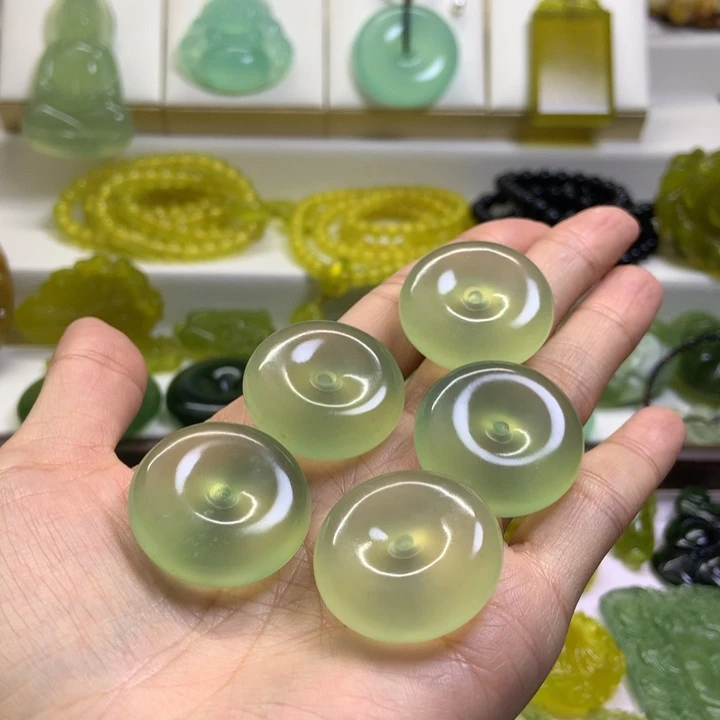 【闪购商品】未镶嵌蛇纹石玉颈饰7*～