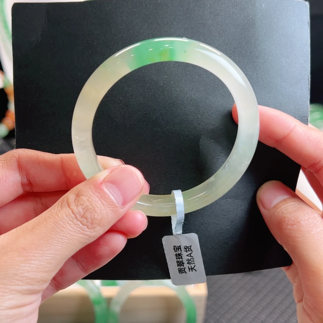 石英质玉未镶嵌手镯56黄加绿