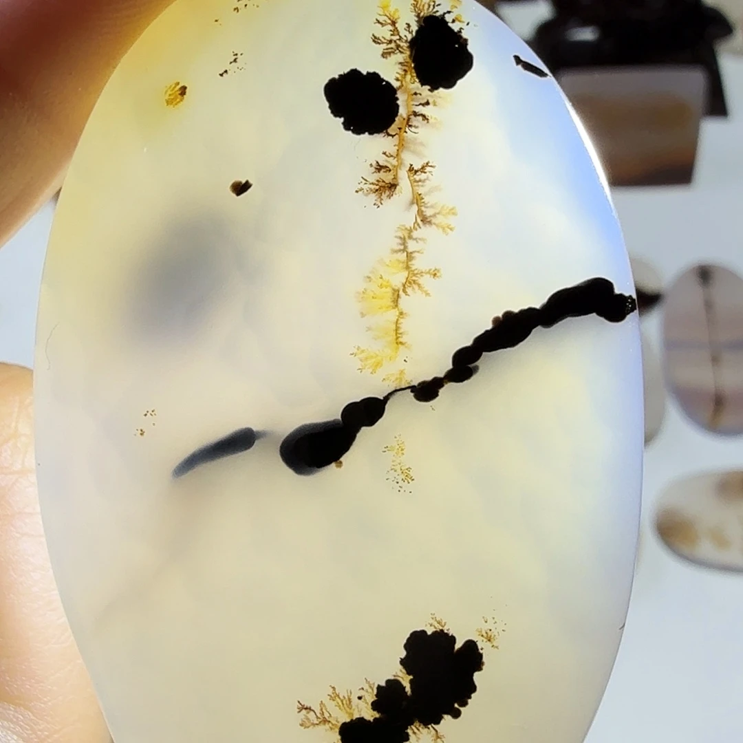 玛瑙/玉髓未镶嵌珠宝半成品