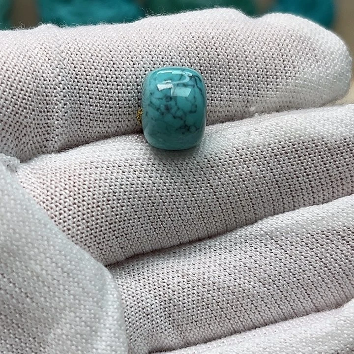 绿松石珠宝未镶嵌