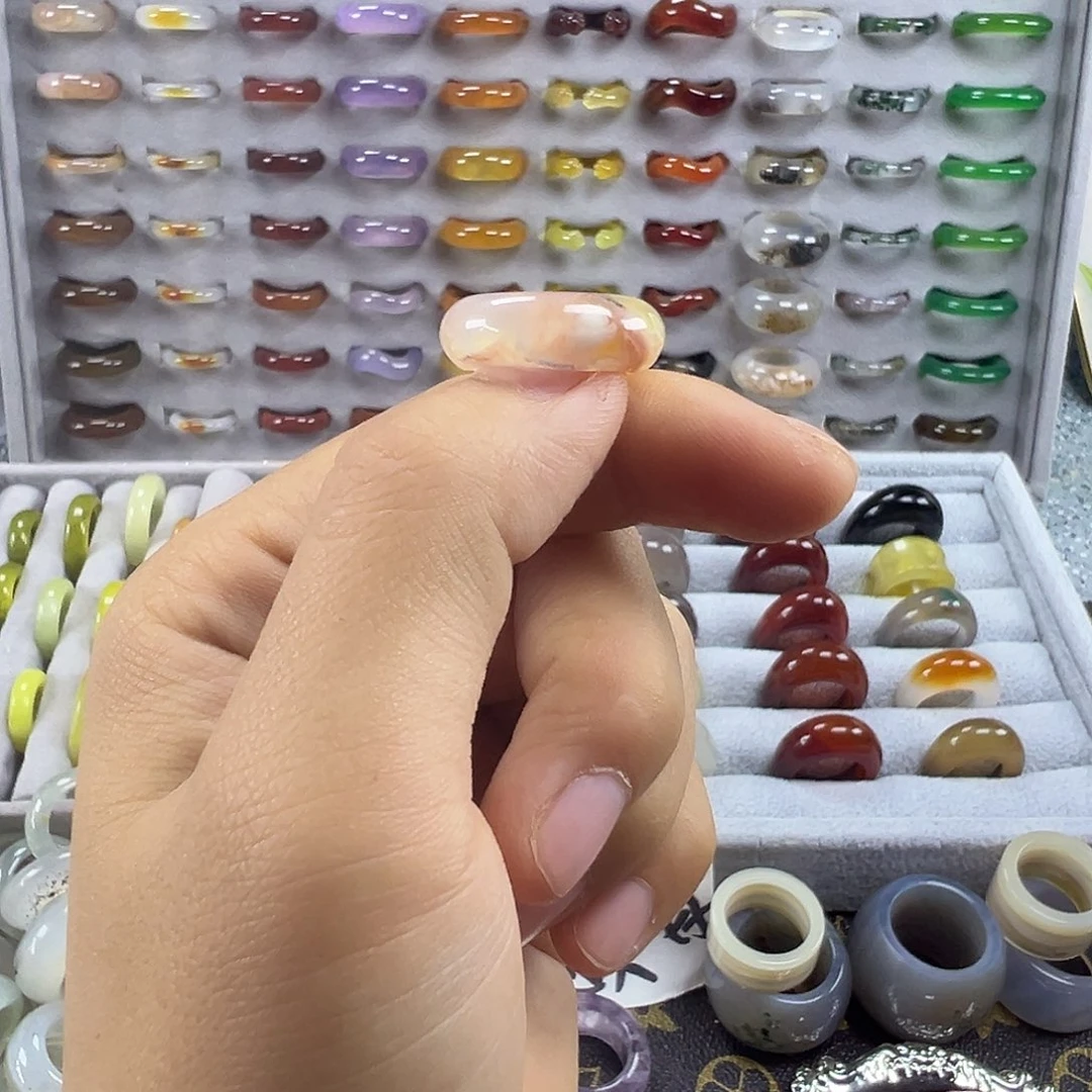 玛瑙/玉髓未镶嵌戒圈A10不退换15.1港9