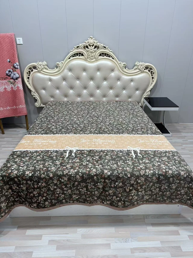 咖啡蝴蝶结秋冬新款居家生活床上用品网红爆款夹棉绒床盖