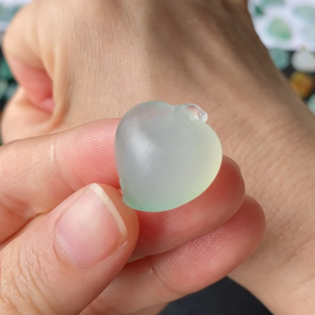 定制翡翠未镶嵌桃子