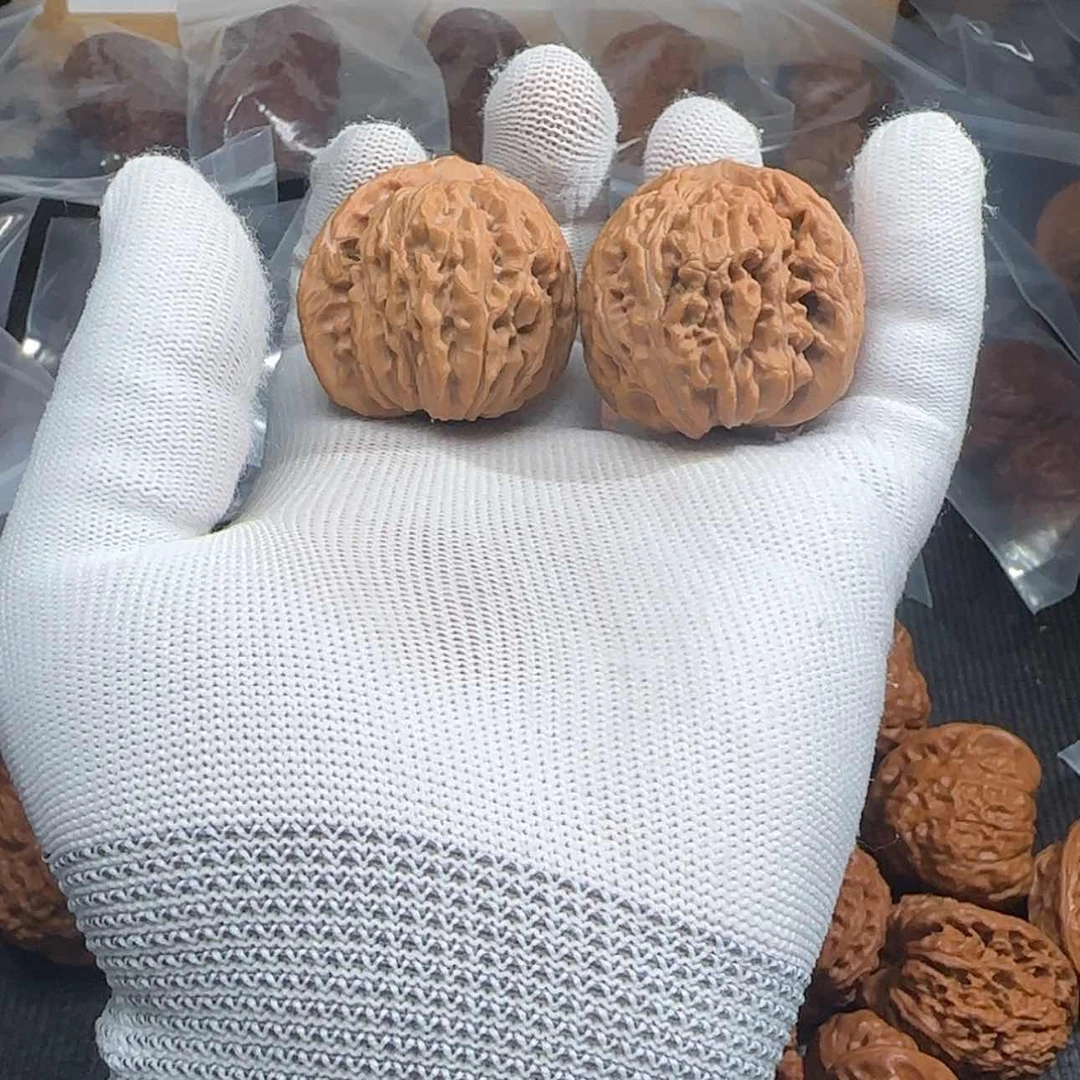 【闪购商品】文玩核桃把件四座楼