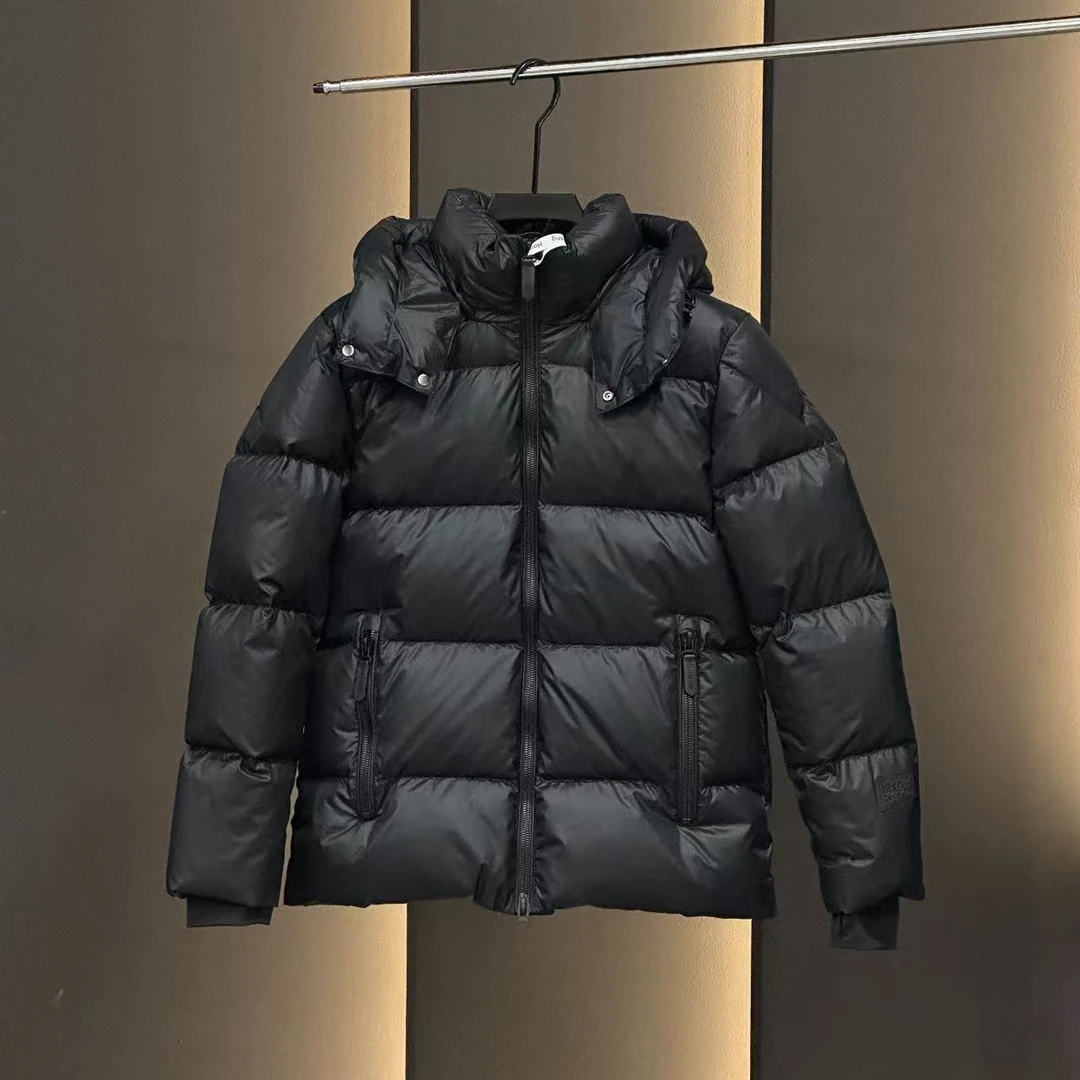 磨砂雾面经典百搭休闲保暖羽绒外套