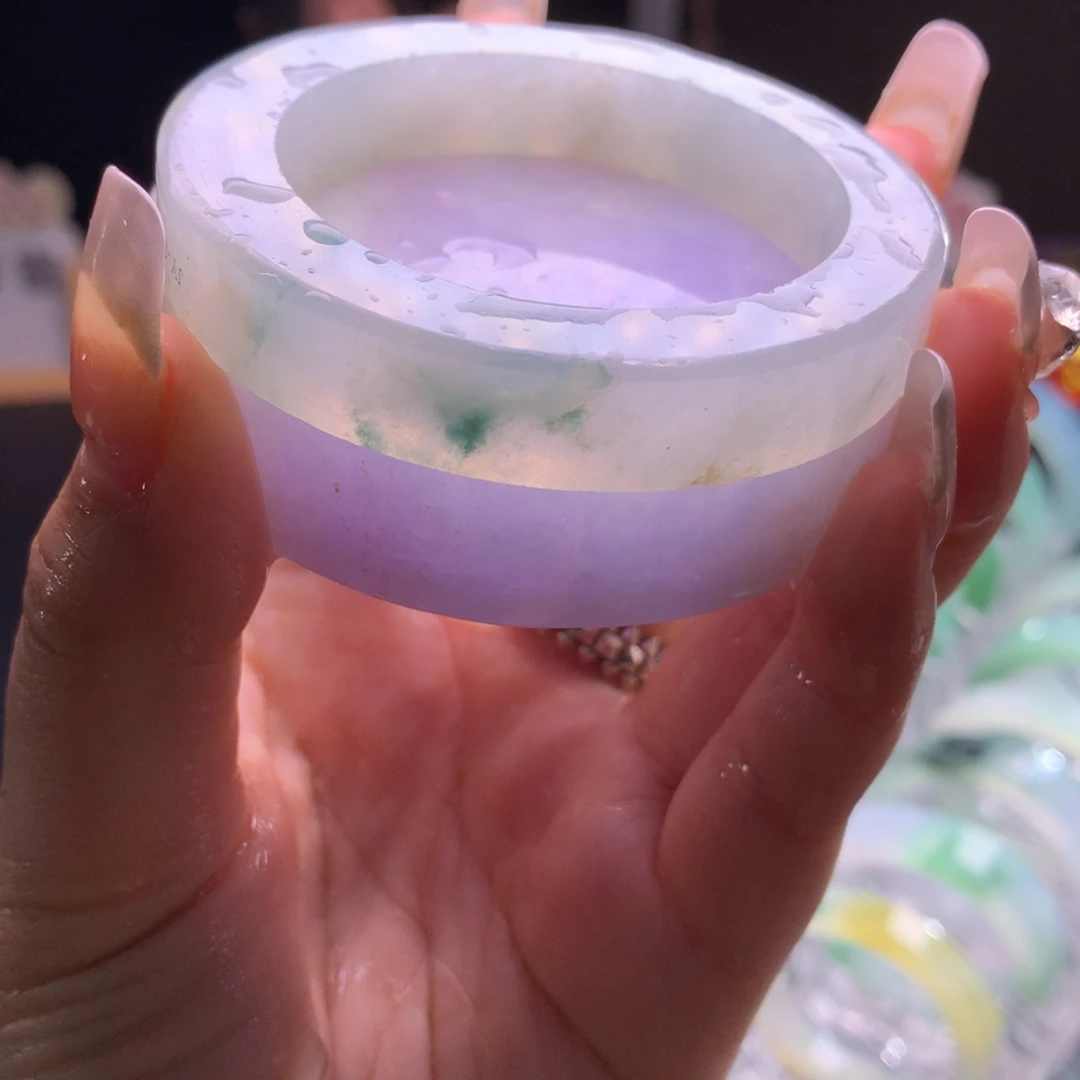 定制翡翠未镶嵌手镯
