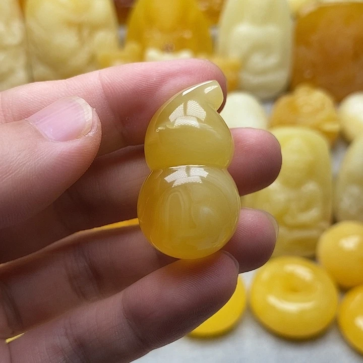 琥珀颈饰未镶嵌琥珀蜜蜡吊坠