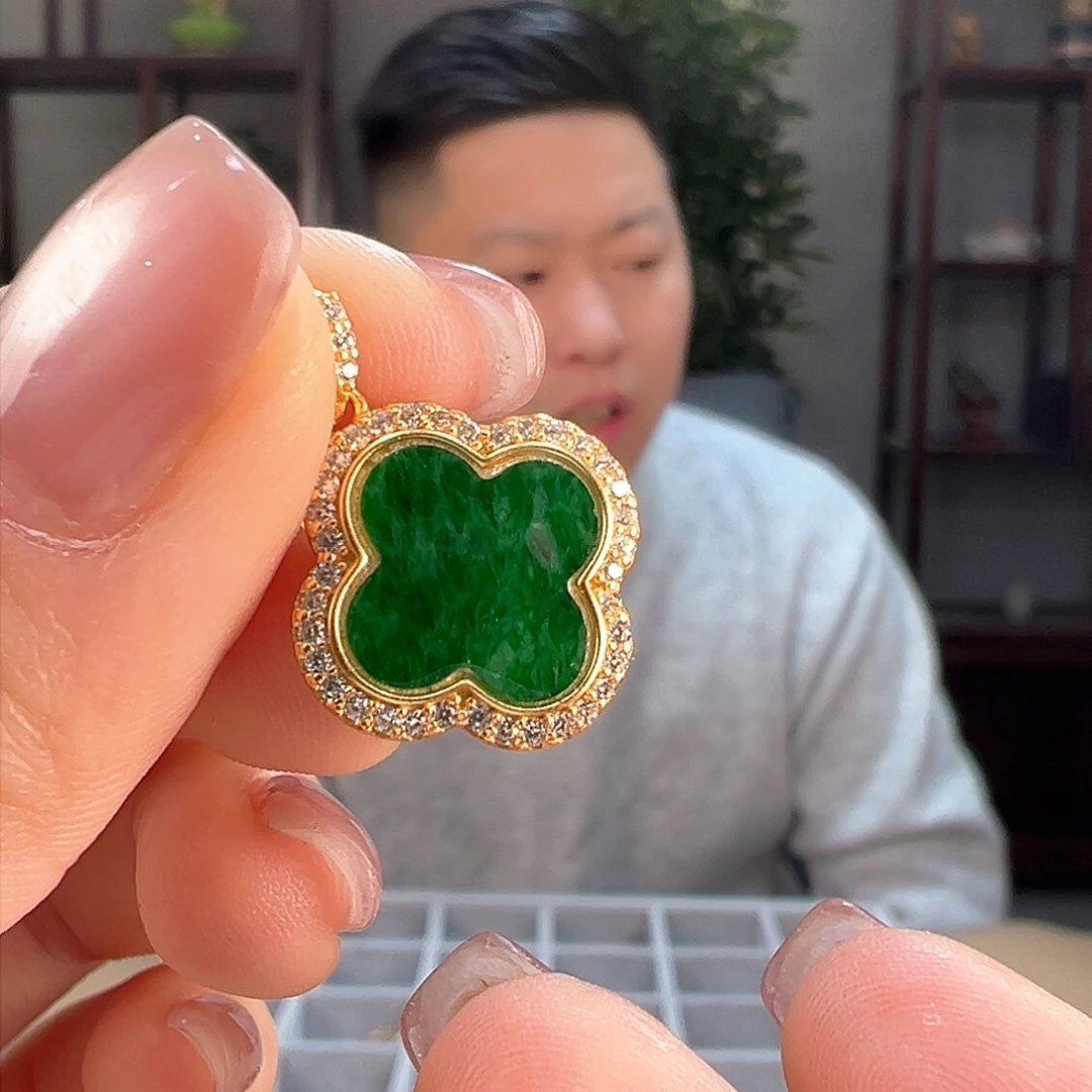 翡翠颈饰银S925镶嵌吊坠