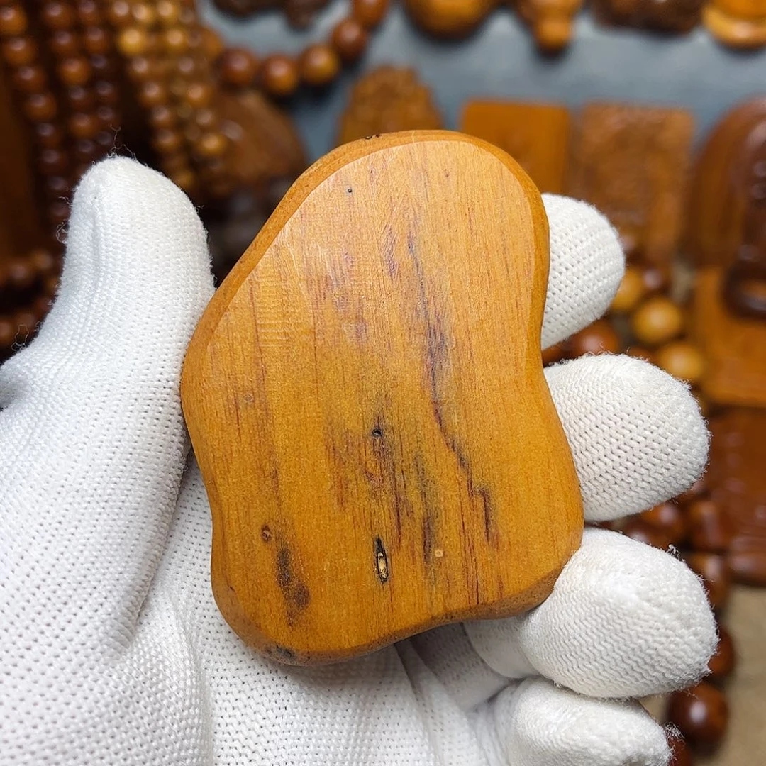 贡木把件贡木把件