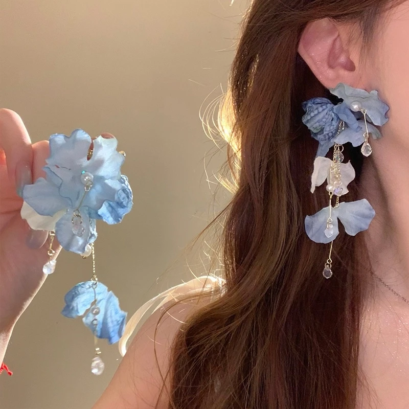 卡柒 铜合金耳饰 超仙夏日蓝色花朵流苏耳钉女时尚小众高级感耳饰