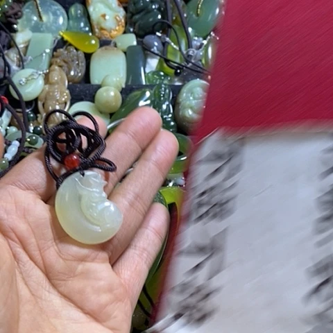 岫玉颈饰未镶嵌多样性发货