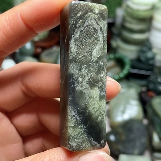 未镶嵌和田玉（糖玉）珠宝半成品