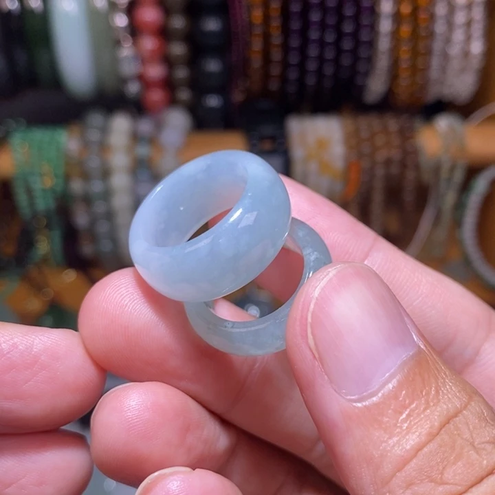 翡翠未镶嵌颈饰戒圈2个260