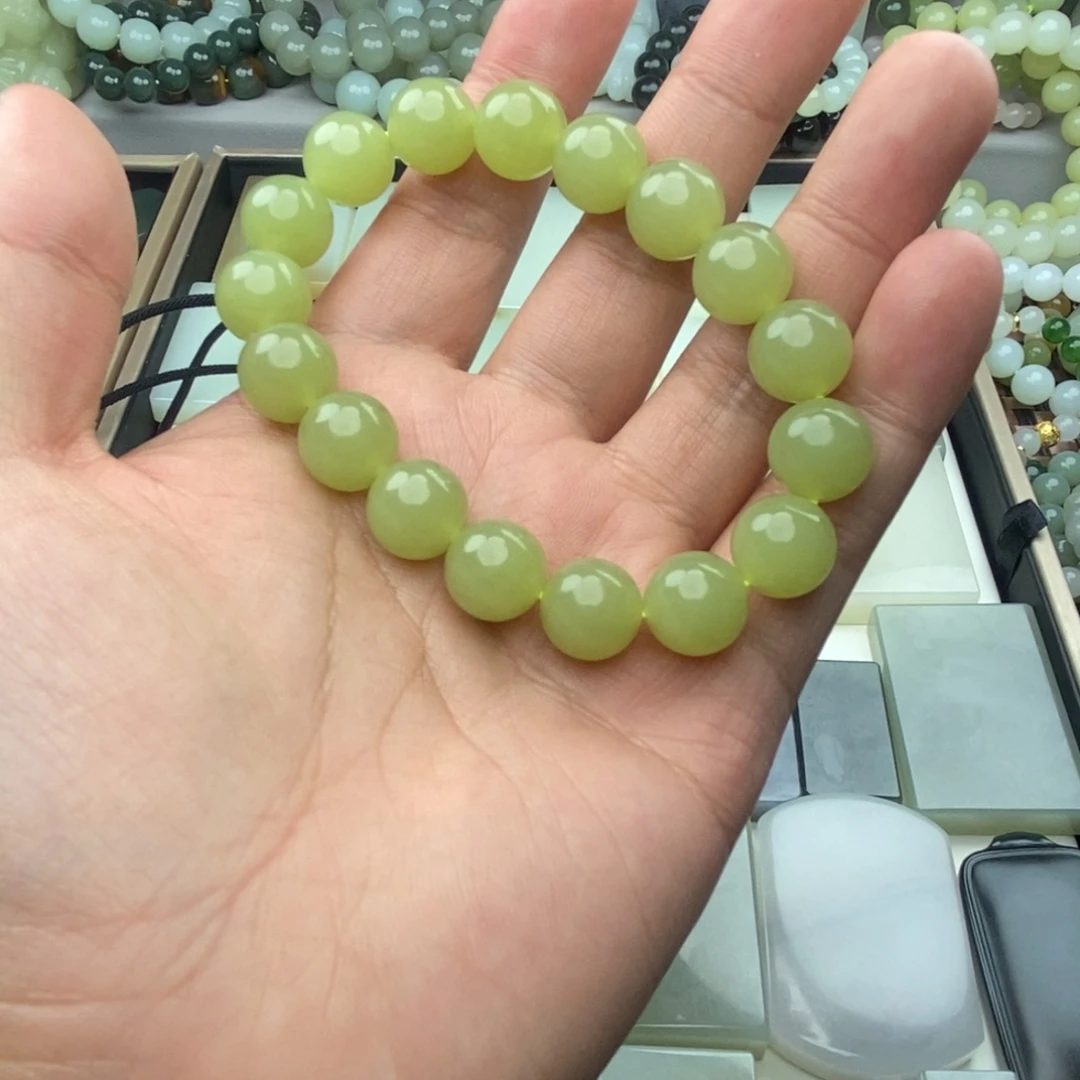 韵***亨和田玉未镶嵌颈饰