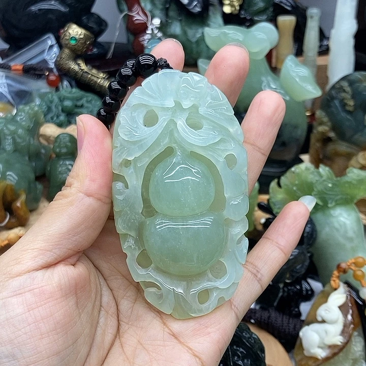 未镶嵌岫玉手把件