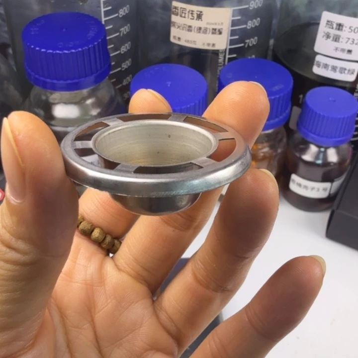 焟烛炉油盘一个．…