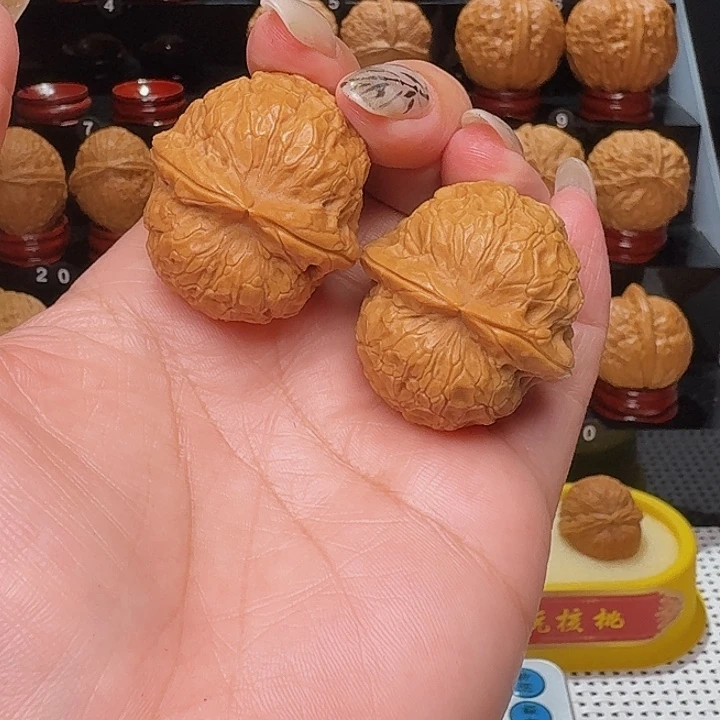 文玩核桃把件金龟子…………13