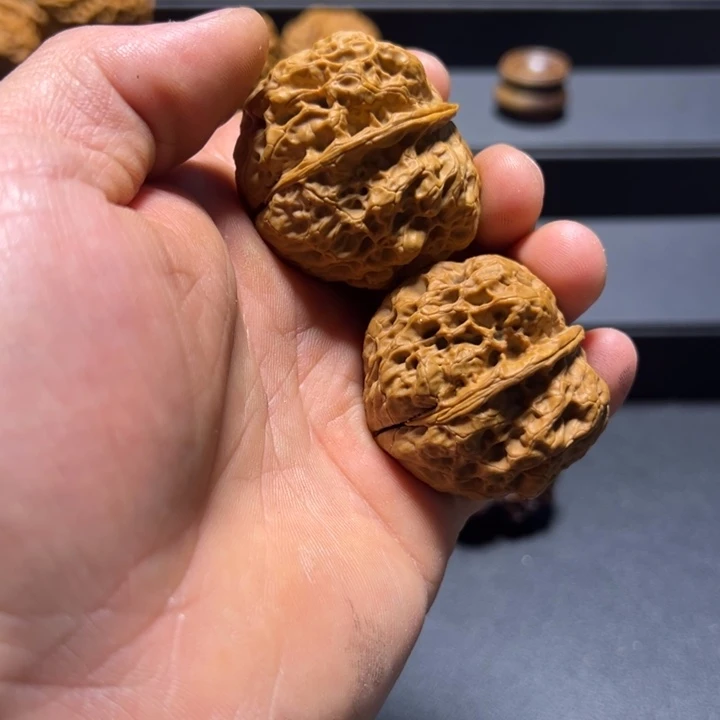 文玩核桃把件B悬崖峭壁42mm