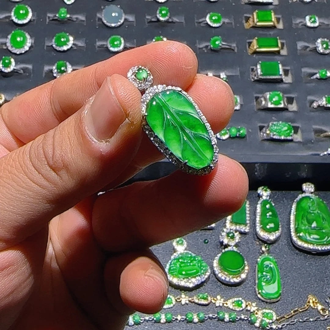 翡翠银S925镶嵌颈饰