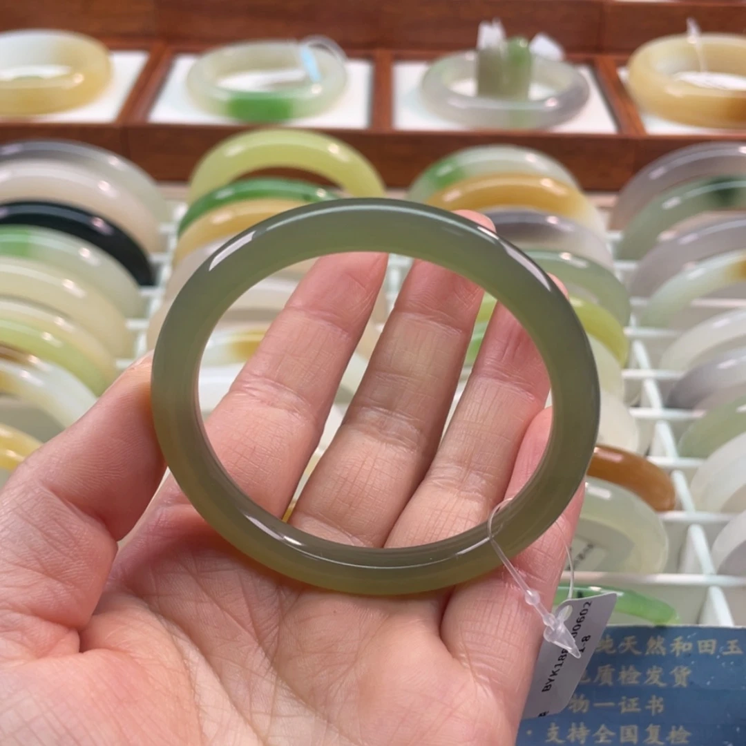 【闪购商品】和田玉手镯未镶嵌