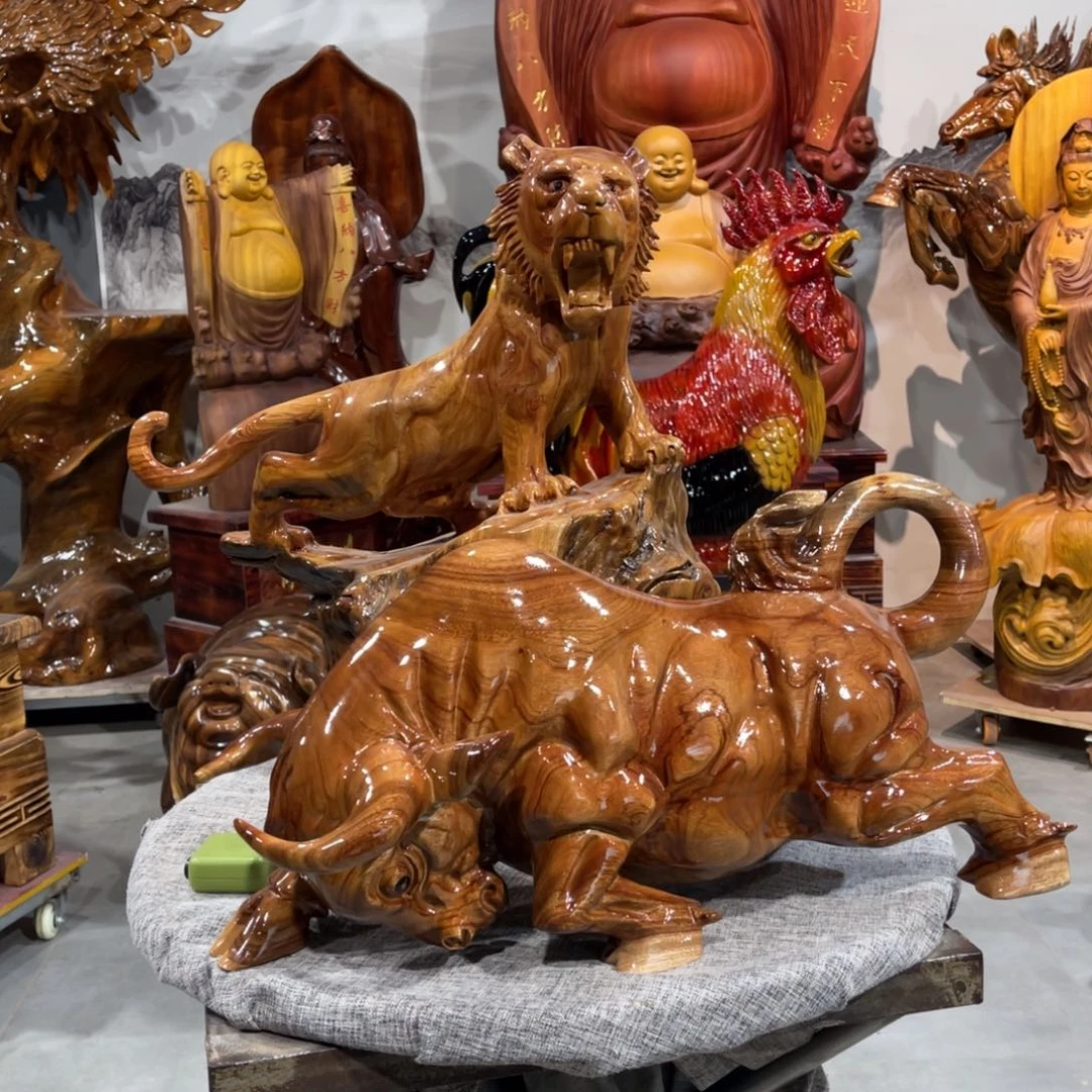 用***2香樟木香樟木手工雕刻牛加老虎