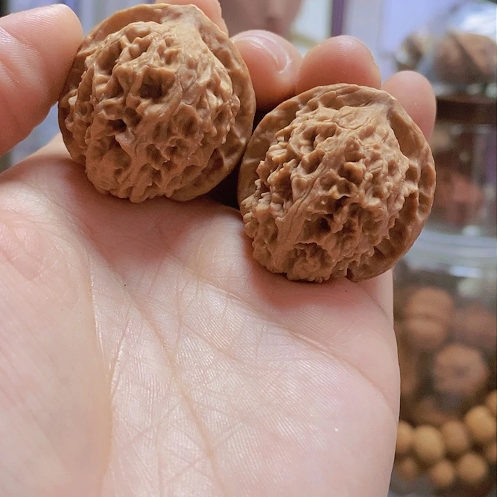 【闪购商品】文玩核桃把件37金锭元宝