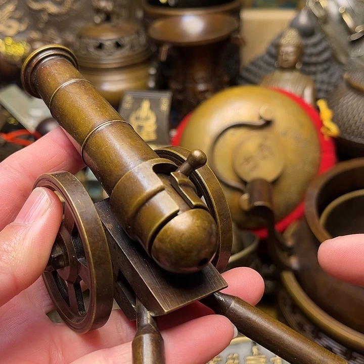 精美铜器批发档口