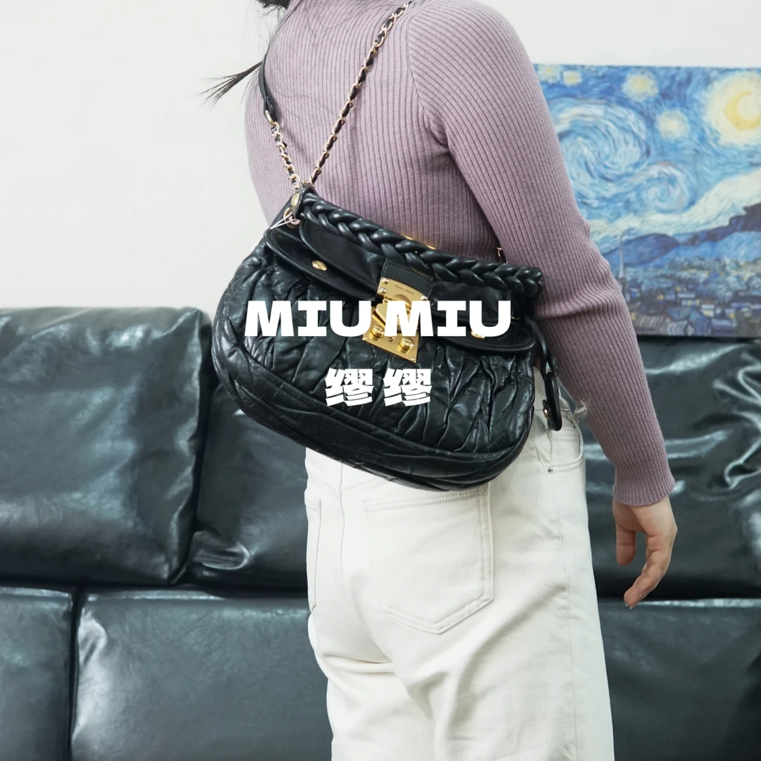 95新 MIU MIU/缪缪 miumiu/褶皱链条包/FYYZ11804034/4034