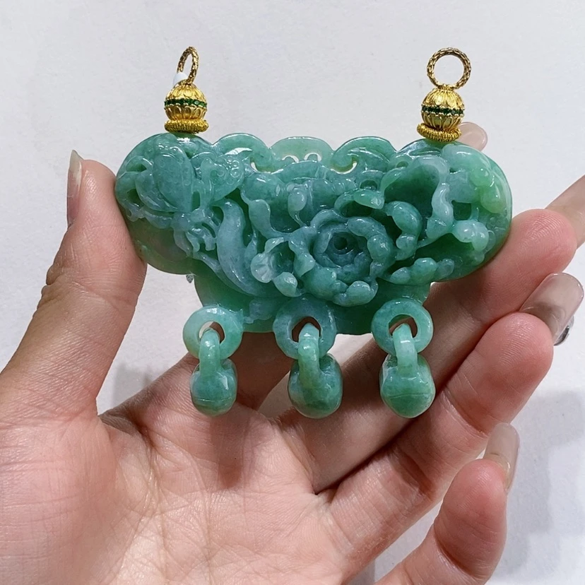 【闪购商品】翡翠未镶嵌颈饰