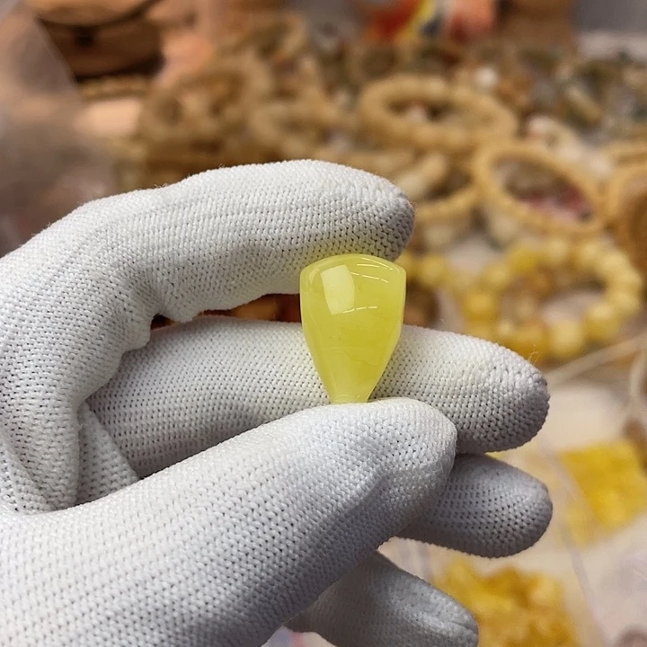。***菩提根/象牙果吊坠三通一个136
