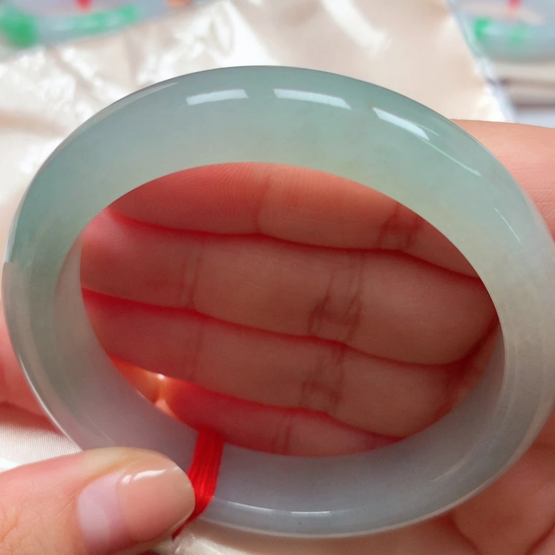 翡翠未镶嵌手镯9冰晴绿 冰透完美