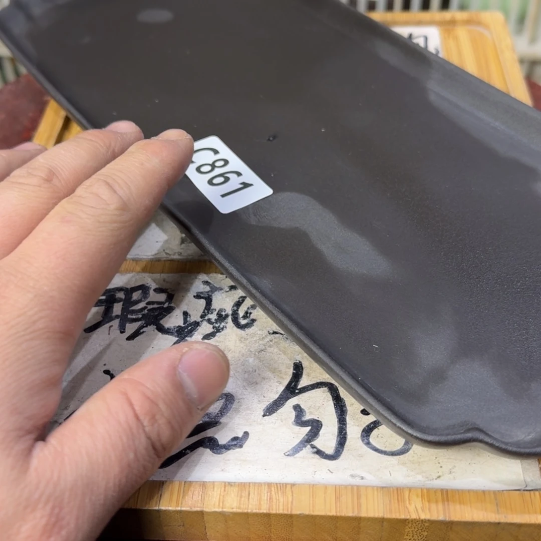 瑕疵介意勿拍陶瓷器皿A036