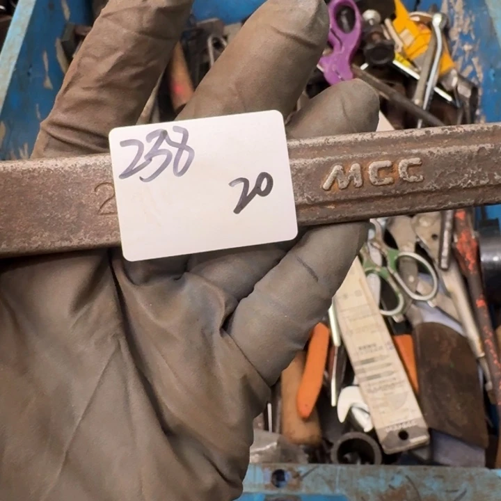 壹***先家用五金工具一个