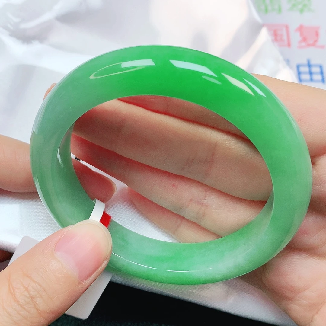 未镶嵌手镯翡翠抖音1128