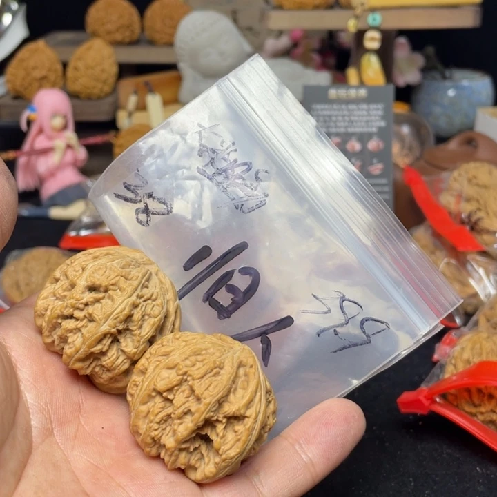 文玩核桃把件旧****。大粗筋