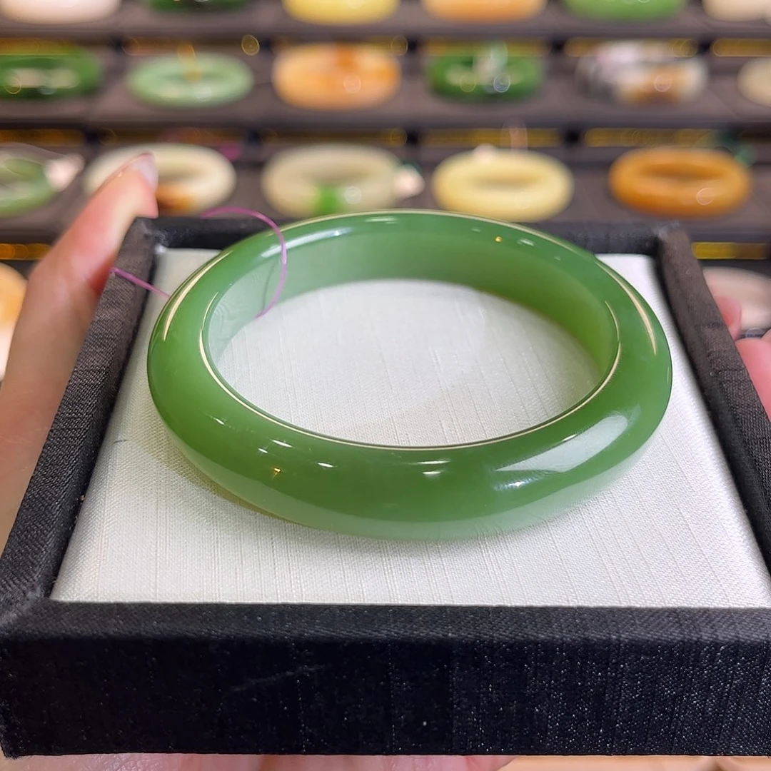 和田玉未镶嵌手镯  冰底阳绿猫眼57