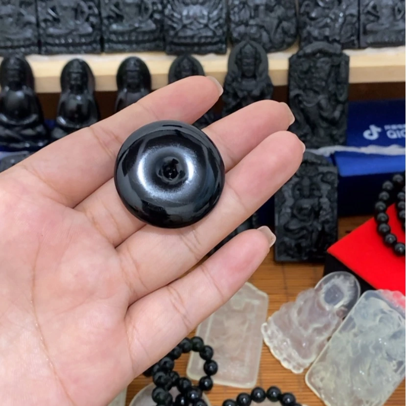 【闪购商品】蛇纹石玉未镶嵌颈饰吃**众