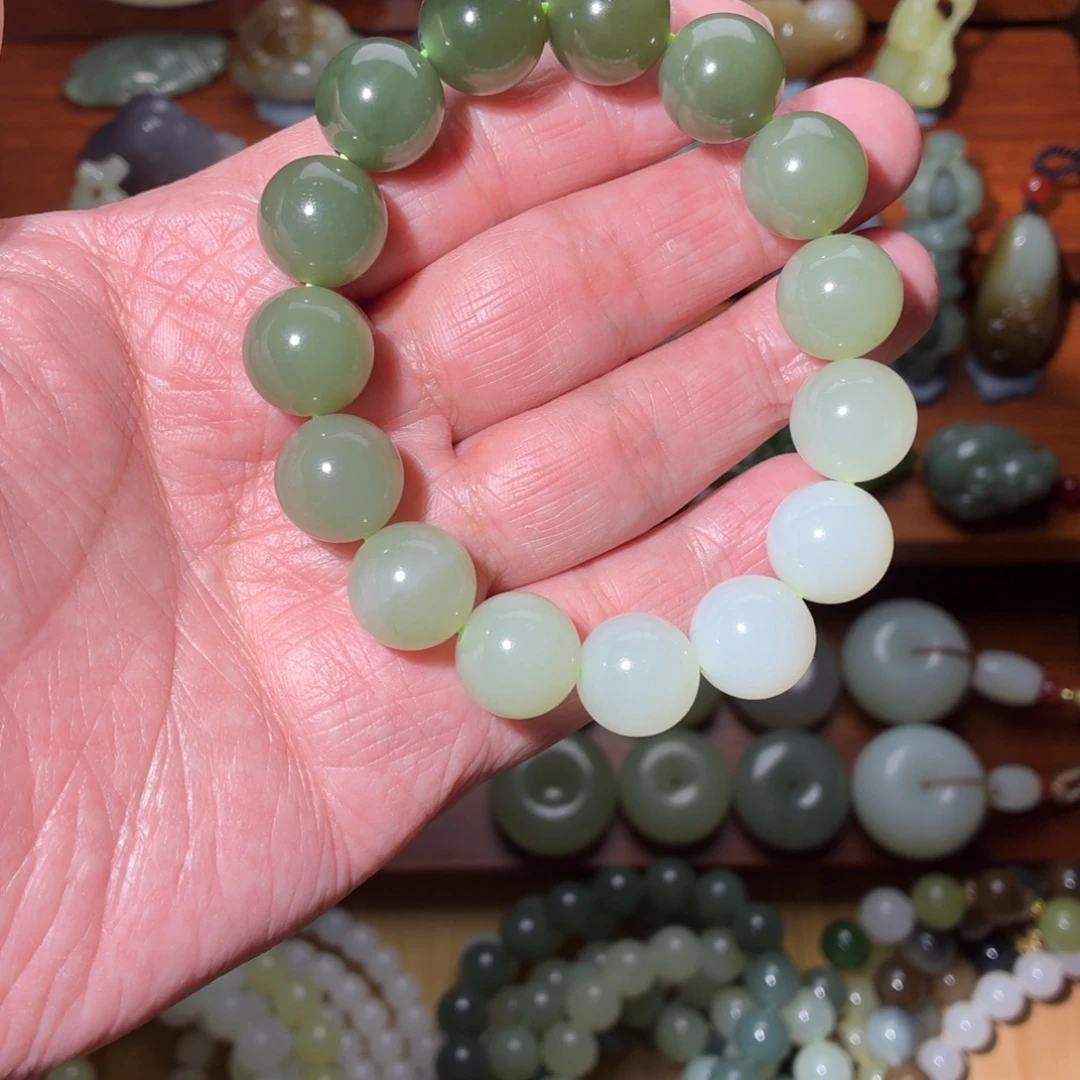 和田玉未镶嵌手串