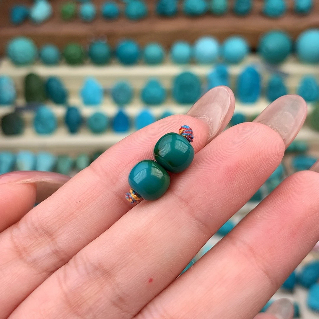 未镶嵌绿松石珠宝奇石