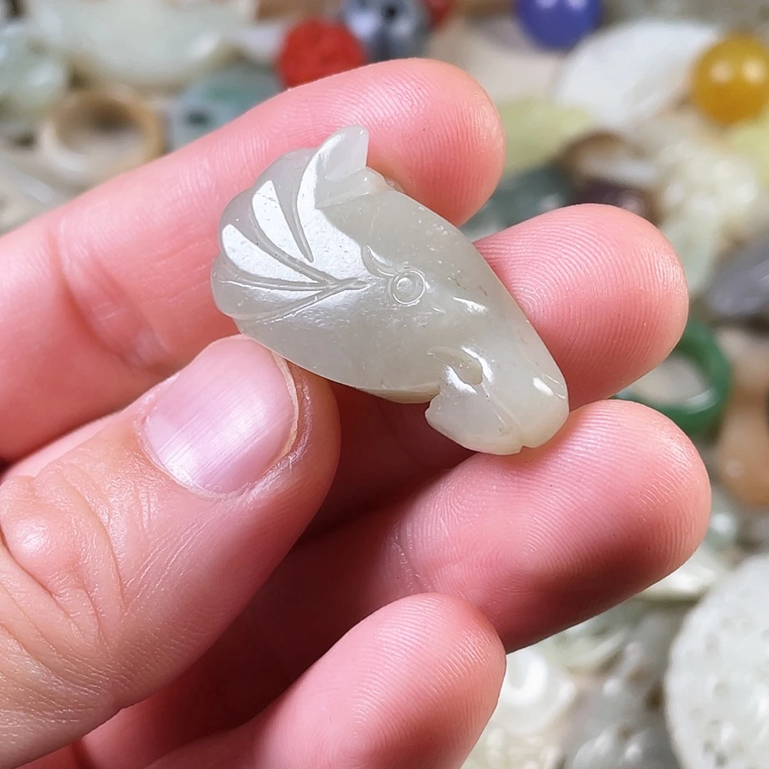 和田玉（糖玉）颈饰未镶嵌