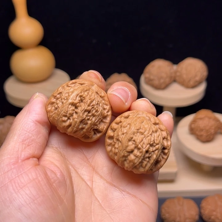 吊坠文玩核桃35白狮子