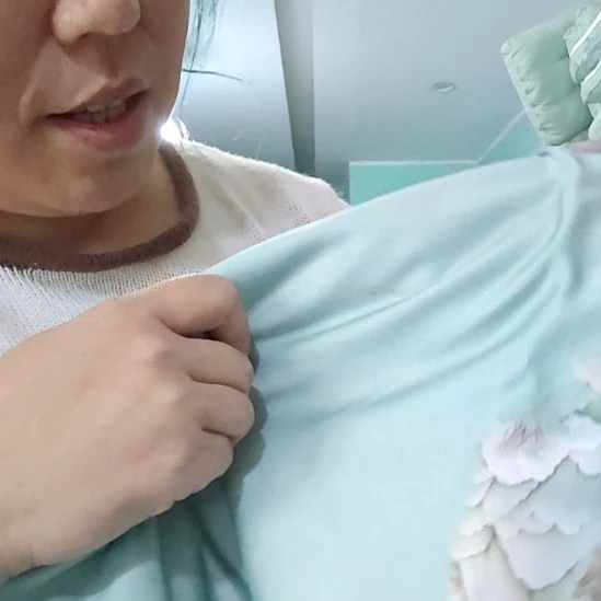 棉高端大床双人四件套，有点小次品。