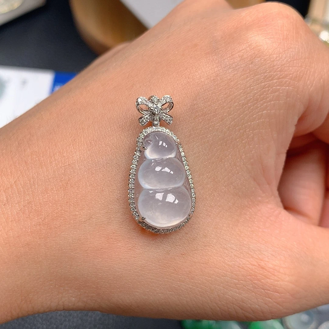 吊坠(不含链)18K金镶嵌翡翠